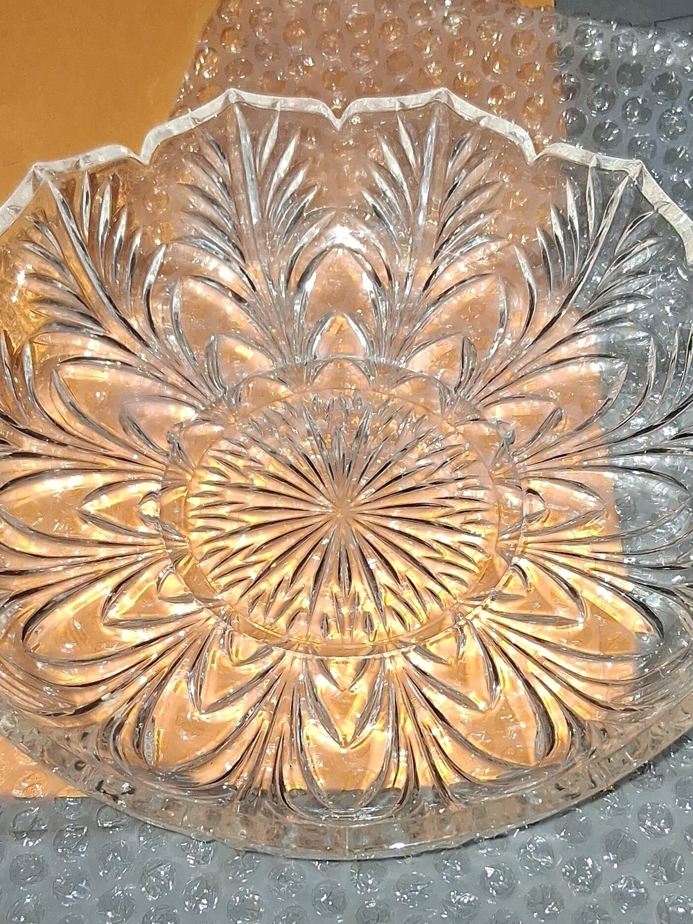 Clear Cut Glass Decorative Wall Art Plate